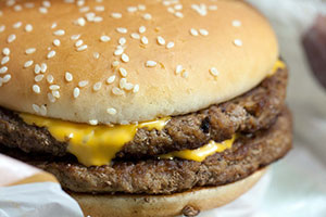 cheeseburger du fast food