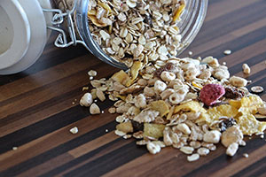 muesli floconneux aux fruits enrichi en vitamines et minéraux