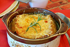 soupe à l'oignon déshydratée reconstituée